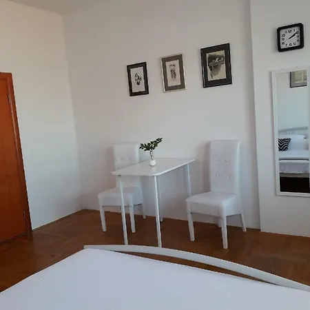 Apartment Dunja Ns 2 *
