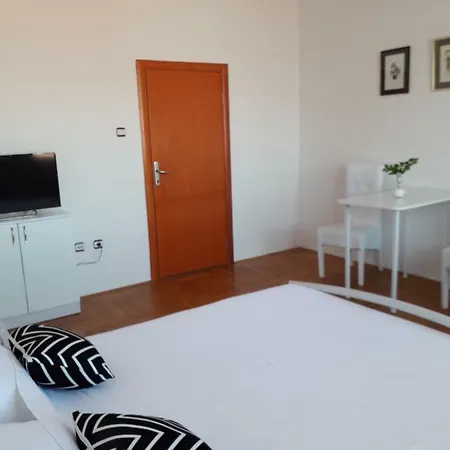 Dunja Ns 2 Apartment *