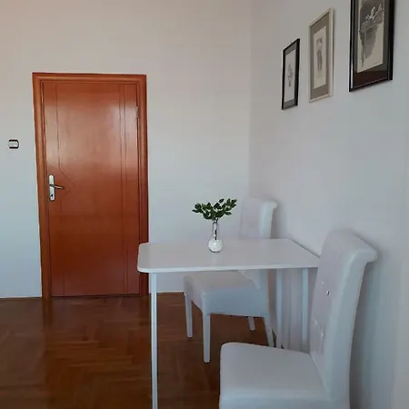 Dunja Ns 2 Apartment